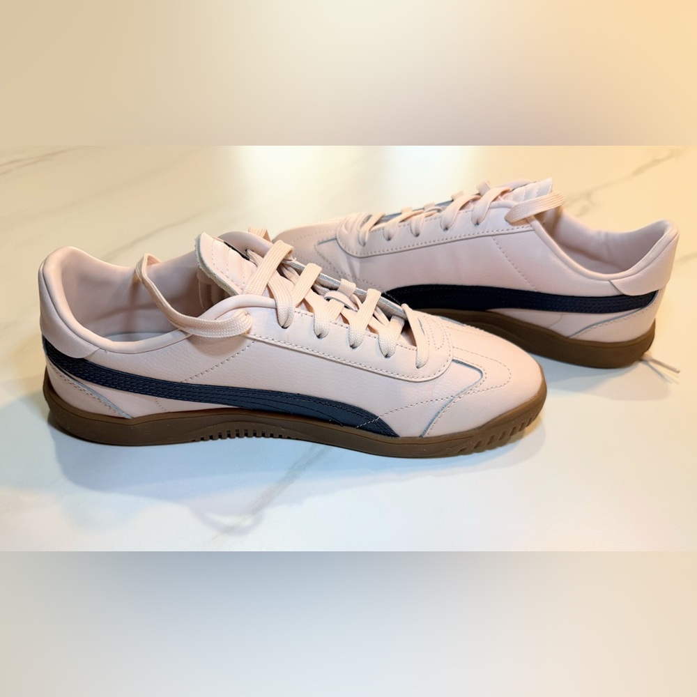 Puma Club 5v5 Pink and Gray Sneakers - Picture 2 of 8
